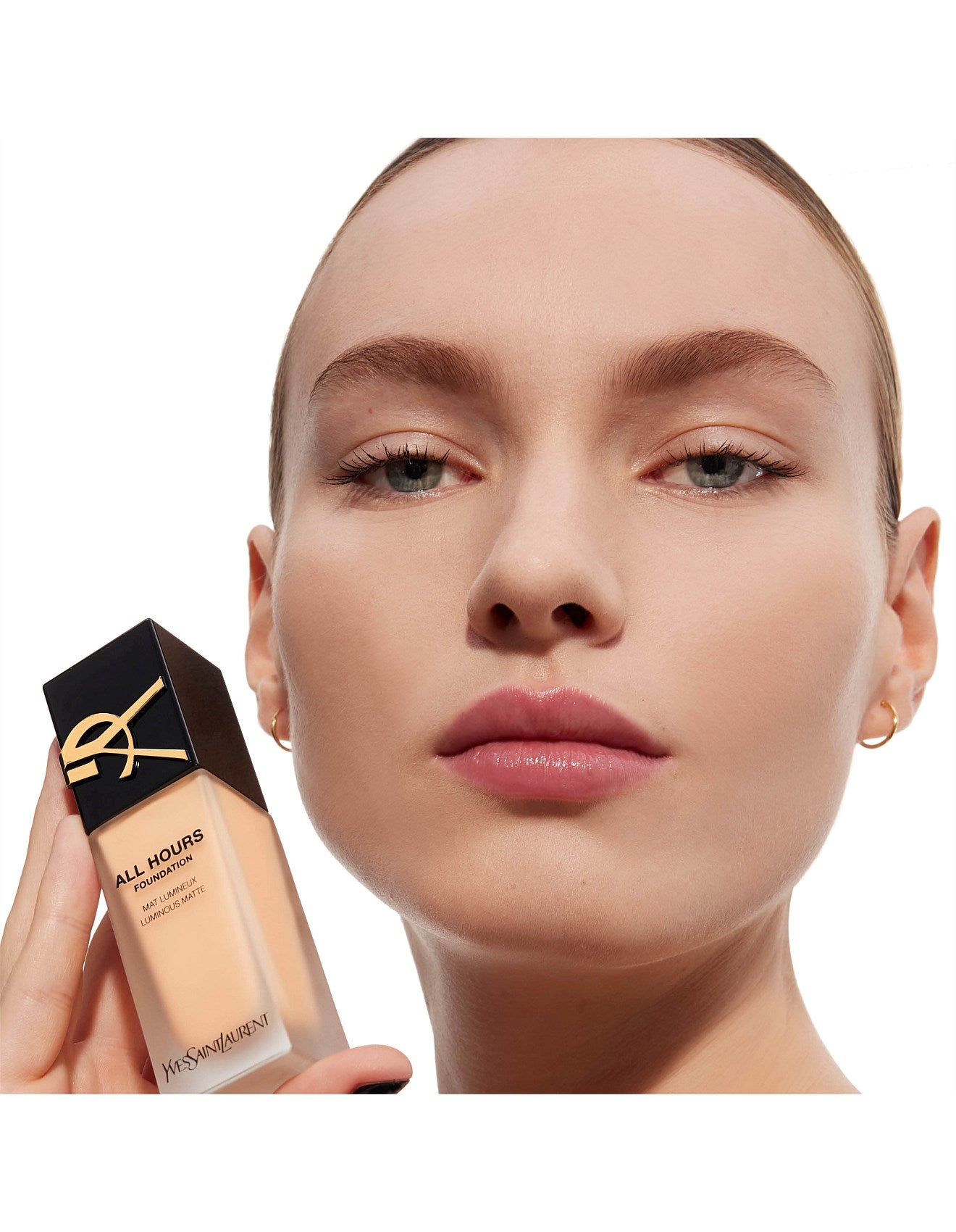 Yves Saint Laurent All Hours Glow Foundation